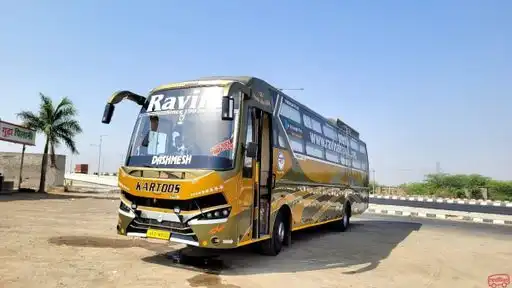 Ravina Travels (Regd) Bus-Front Image