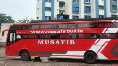 Musafir Travels (Surat) Bus-Side Image