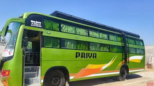 PRIYA BUS SERVICE Bus-Front Image