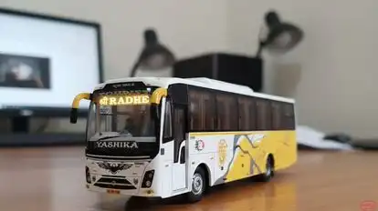  Shree Radhe Bus Service Bus-Front Image