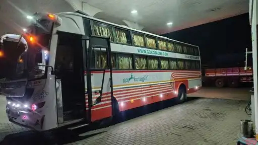 GOKOTAGIRI Bus-Front Image