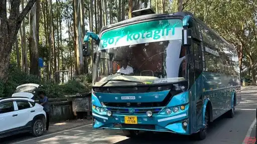 GOKOTAGIRI Bus-Front Image