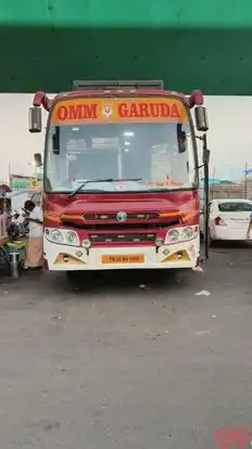 OOM GARUDA TOURS AND TRAVELS Bus-Front Image