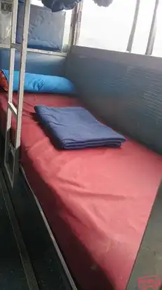 OOM GARUDA TOURS AND TRAVELS Bus-Seats Image