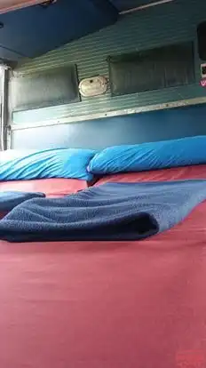 OOM GARUDA TOURS AND TRAVELS Bus-Seats Image