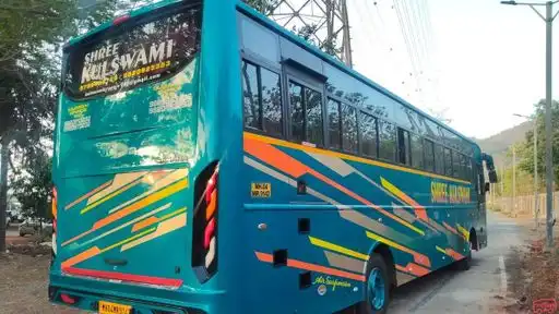 SHREE KULSWAMINI TRAVELS Bus-Front Image