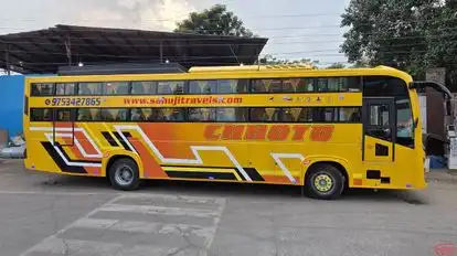 Sahu Ji Tour & Travels Bus-Side Image