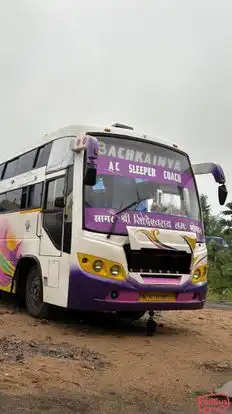 Bachkaniya Travels Bus-Front Image