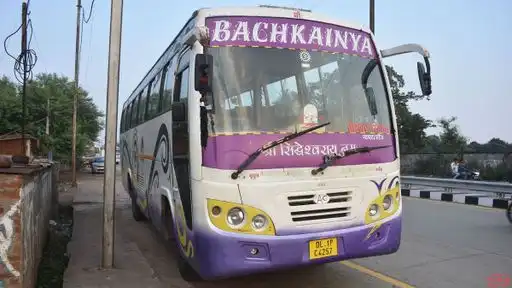 Bachkaniya Travels Bus-Front Image