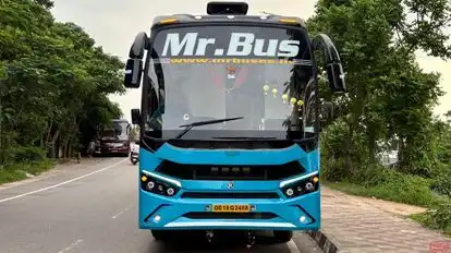 Mr.bus(mister) Bus-Front Image