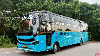 Mr.bus(mister) Bus-Front Image