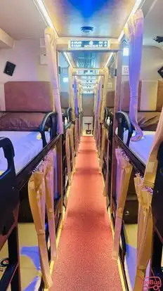 Mooncruze Xpressline Bus-Seats layout Image