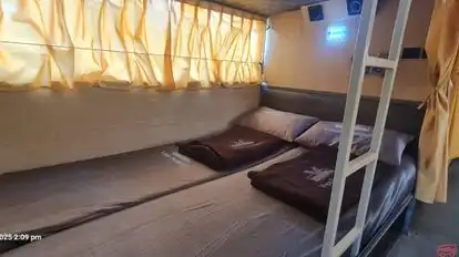 Viyan Transport Bus-Amenities Image