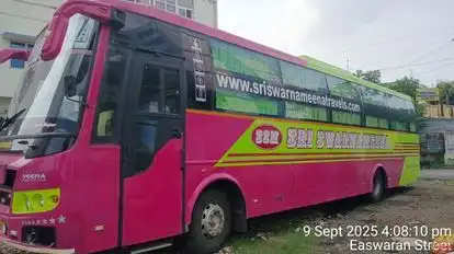 SRI SWARNAMEENA TRAVELS Bus-Side Image