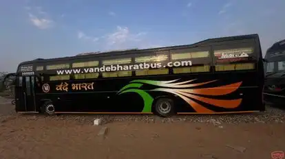 VANDE BHARAT EXPRESS Bus-Side Image