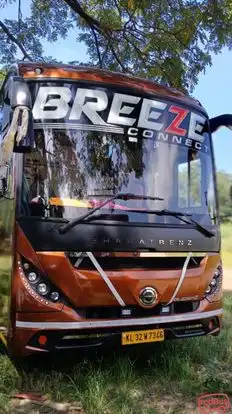 Breeze Connect Bus-Front Image