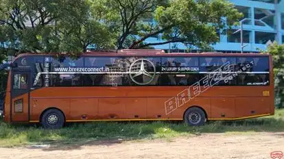 Breeze Connect Bus-Side Image