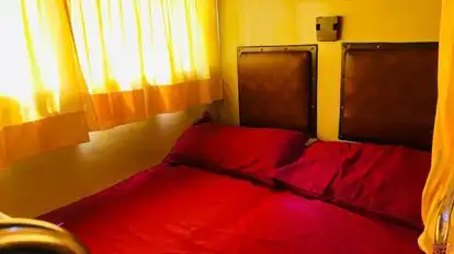 ZAMINDARA YASHRAJ TRAVELS Bus-Seats Image