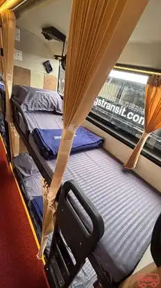 G8 Express Bus-Front Image