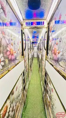 Yuvraj Travels Bus-Amenities Image