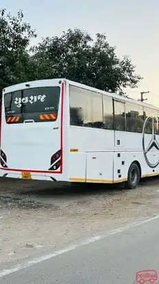 Yuvraj Travels Bus-Front Image