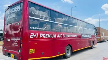 MERIDIEN COACHES Bus-Side Image