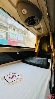 SHREEJEE TRAVELS Bus-Amenities Image