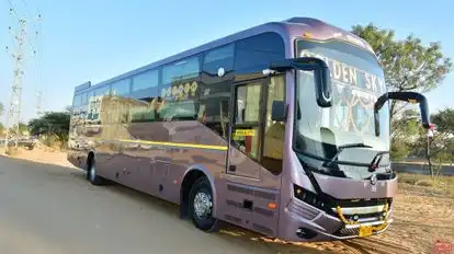 GOLDEN SKY Bus-Side Image
