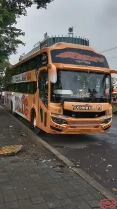 Real Travels Bus-Front Image