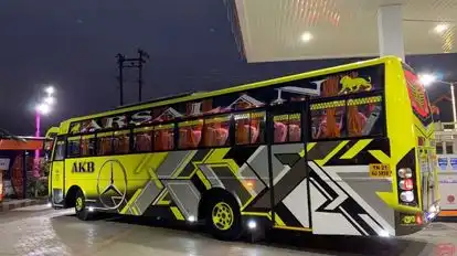VM Motors Bus-Front Image