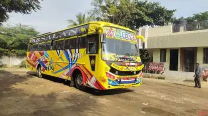 VM Motors Bus-Front Image
