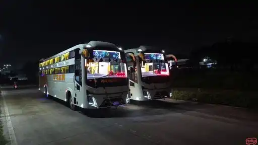 Veer Travels Bus-Front Image