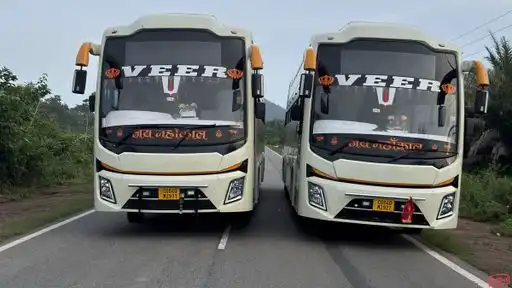 Veer Travels Bus-Front Image