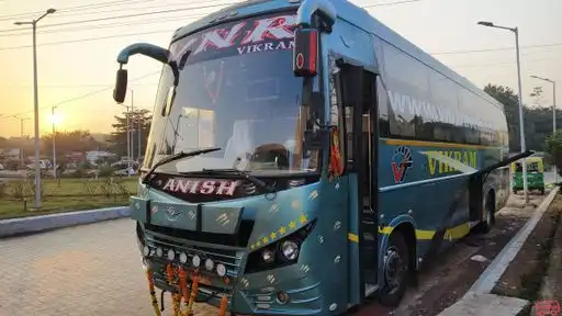 VNR Tours And Travels Bus-Front Image