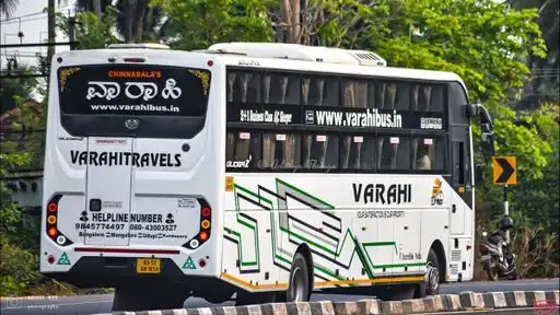VARAHI TRAVELS Bus-Front Image