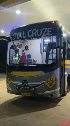 Royal Cruze Tours and Travels Bus-Front Image