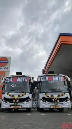 Classmates Voyages Bus-Front Image