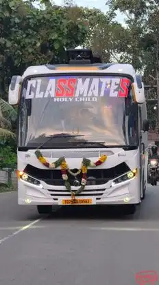 Classmates Voyages Bus-Front Image