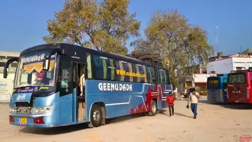 Mahakal Bus Service (MYR) Bus-Front Image