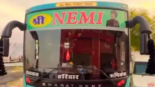 SHREE NEMI TRAVELS Bus-Front Image