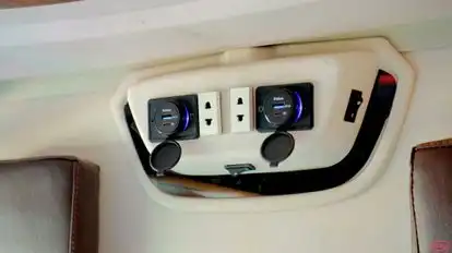 Musafir Travels Bus-Amenities Image