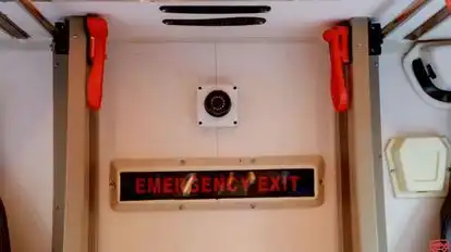Musafir Travels Bus-Amenities Image