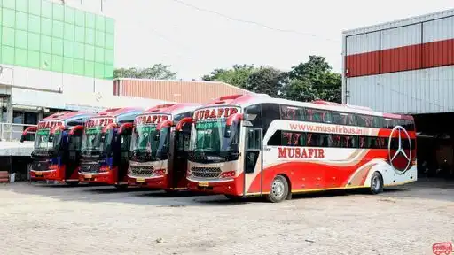 Musafir Travels Bus-Front Image
