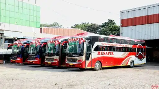 Musafir Travels Bus-Front Image