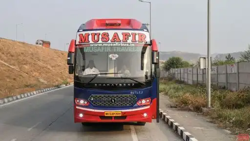 Musafir Travels Bus-Front Image