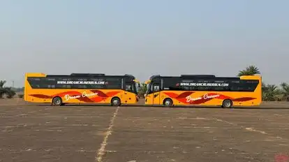 Dream Cruiser Bus-Side Image