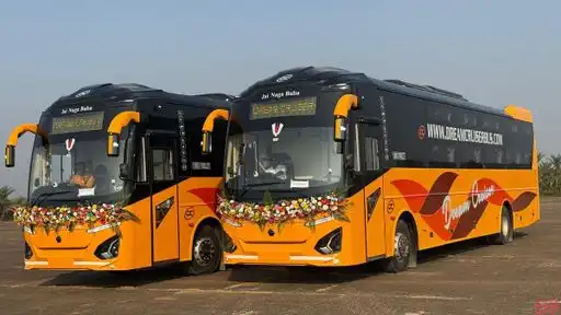 Dream Cruiser Bus-Front Image