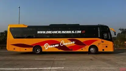 Dream Cruiser Bus-Side Image