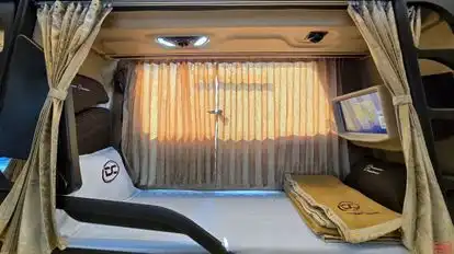Dream Cruiser Bus-Seats Image