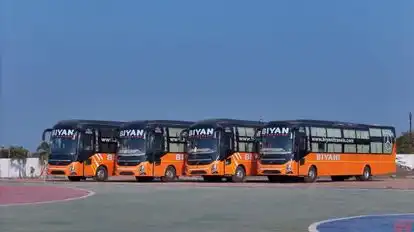Biyani Travels  Bus-Front Image